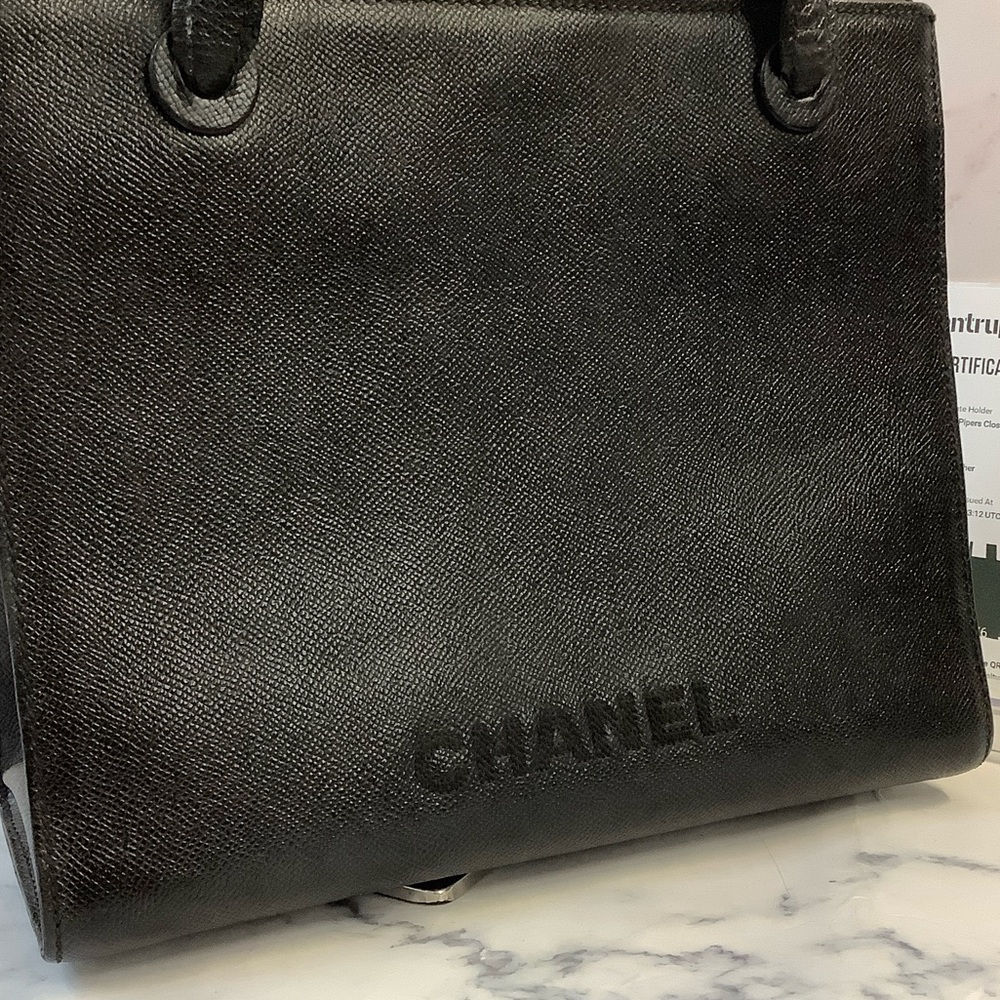 GUC Chanel Caviar Tote - Picture 4 of 9